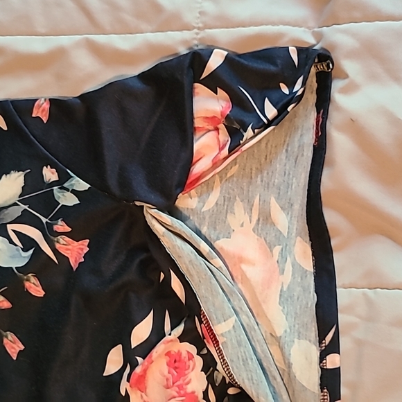 Twist front tank top - Picture 2 of 4